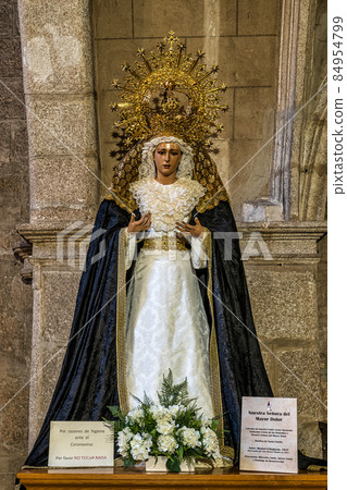 Interior of the Basilica of Santa Eulalia in Merida, Extremadura, Spain Interior of the Basilica of Santa Eulalia in Merida, Extremadura, Spain 84954799