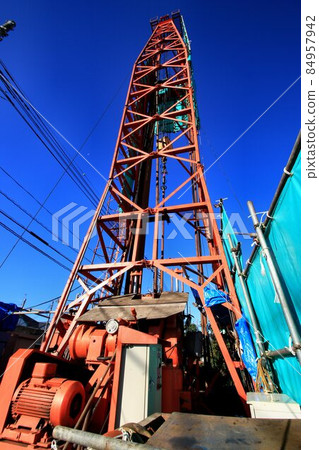 A turret to excavate a hot spring A turret to excavate a hot spring 84957942