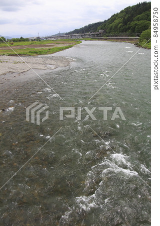 Uono River (viewing upstream from Sakae Bridge) 84958750