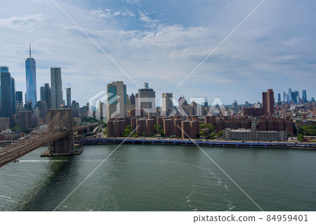 New York City the Brooklyn Bridge at along the East River New York City the Brooklyn Bridge at along the East River 84959401