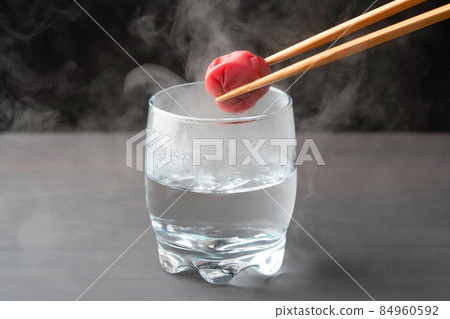 Shochu hot water split Shochu hot water split 84960592