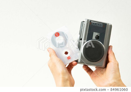Cassette tapes and recorders 84961060