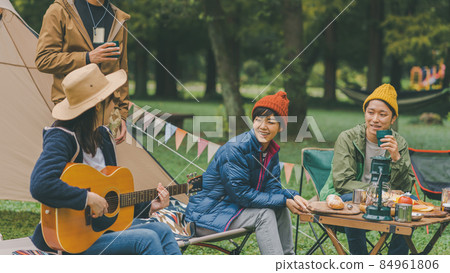 guitar, guitars, man and woman 84961806