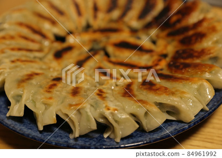 手工製作的餃子 手工製作的餃子 84961992