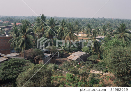 City in the jungle (Batampon / Cambodia) 84962939