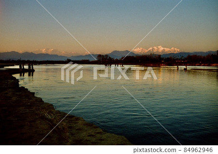 Dusk on the Rapti River-February 1996 (Chitawan / Nepal) 84962946