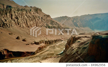 "Huoyan Mountain" at the time of March 1991 (Eastern Turfan, Xinjiang Uygur Autonomous Region / People's Republic of China) 84962956