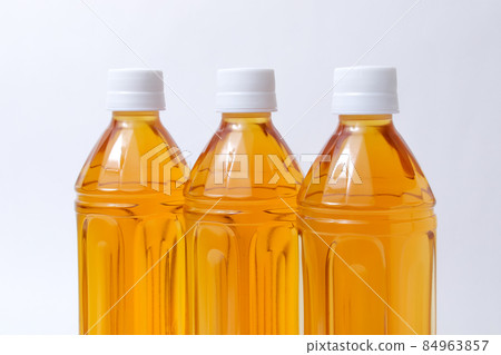 Only things, drinks, drinking water, tea, tea, green tea, PET bottles, drinks, Japanese tea, water, containers 84963857