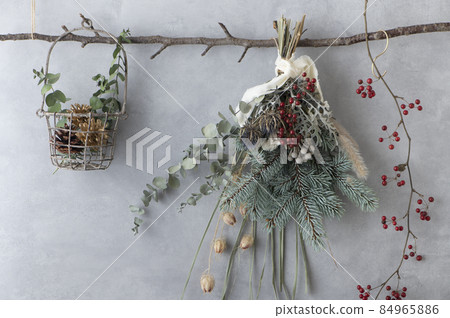 Christmas swag and smilax glabra 84965886