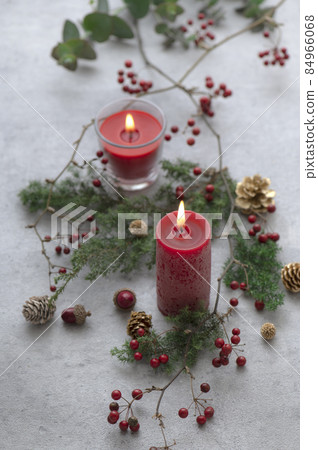 Christmas red candle 84966068