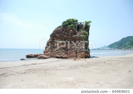 弁天島/稻佐海灘（島根縣出雲市大社町） 84969601