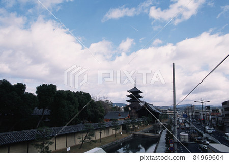 Toji(Kaigokuji寺)(京都市南區)的“五重塔” Toji(Kaigokuji寺)(京都市南區)的“五重塔” 84969604