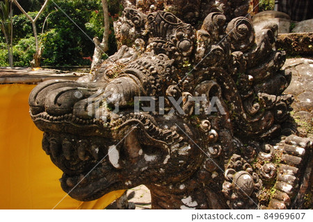 Balinese Hindu Stone Statue (Gunun Kaui Ruins / Bali / Indonesia) 84969607