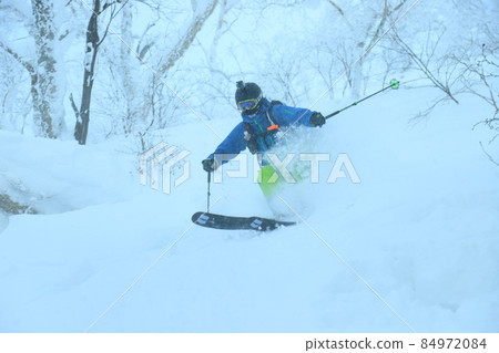 Backcountry skiing Backcountry skiing 84972084