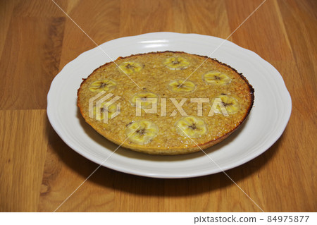 燕麥香蕉蛋糕 84975877