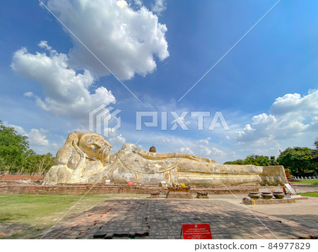 Wat Rokayasuta 84977829