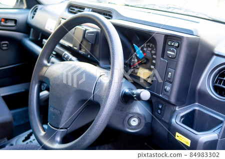 Car driver's seat 84983302