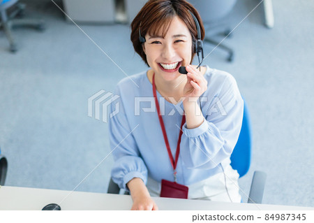 電話接線員業務場景 84987345