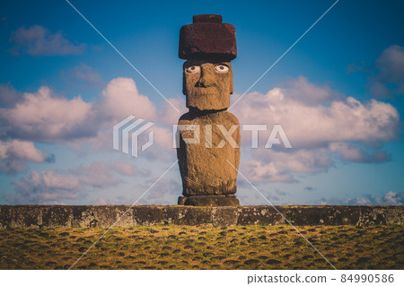 Moai at Ahu Tongariki, Easter island, Chile. Moai at Ahu Tongariki, Easter island, Chile. 84990586
