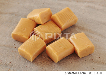 Multiple caramels Multiple caramels 84993103