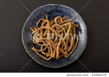 Boiled royal fern 84996479