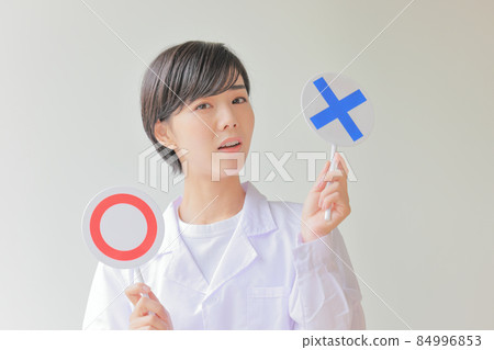 白大褂女配X盤略高於1 84996853