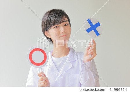 白大褂女配X盤略高於2 84996854