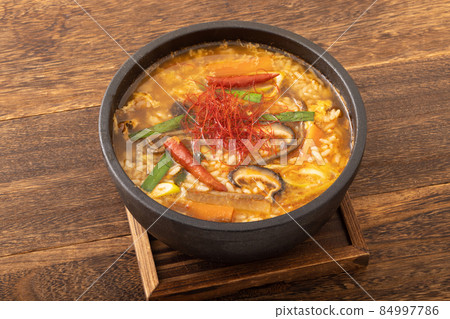Yukkeh Janecopper Yukkeh Janecopper 84997786