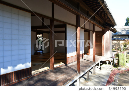 秋天的杵築城下町武士宅邸 秋天的杵築城下町武士宅邸 84998390