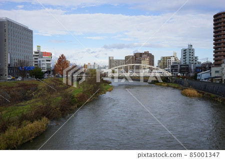 從袋方橋看到的景色:海雲橋 從袋方橋看到的景色:海雲橋 85001347