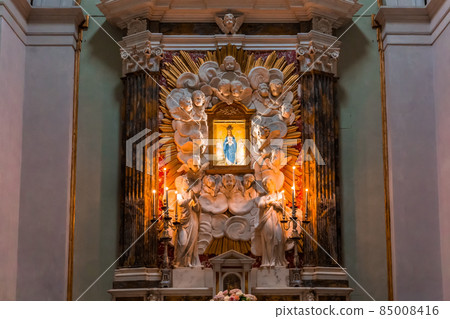 interiors San Frediano basilica, Lucca, Italy 85008416