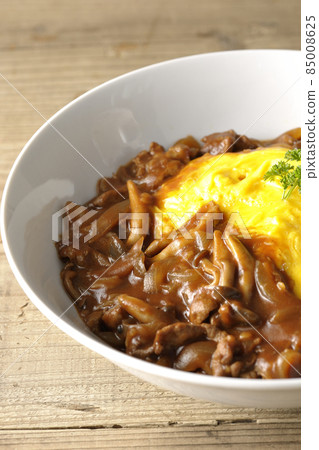 加大量林醬的煎蛋捲飯 85008625