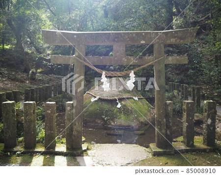 Higashishukishima神社的石頭 85008910