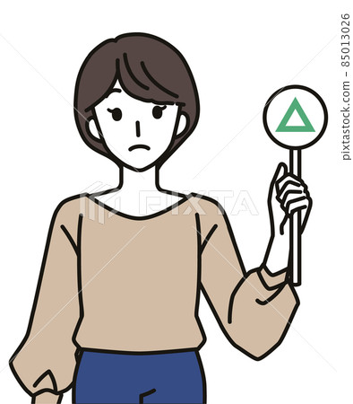 有三角褶皺的女性 有三角褶皺的女性 85013026