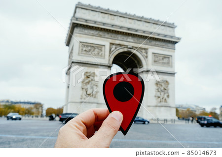 red marker at the Arc de Triomph in Paris, France 85014673