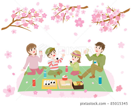 一家人一邊看櫻花一邊吃午餐 85015345