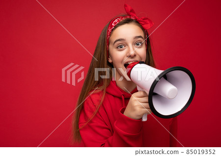 Photo portrait of beautiful attractive positive happy smiling dark blonde little girl with sincere Photo portrait of beautiful attractive positive happy smiling dark blonde little girl with sincere 85019352