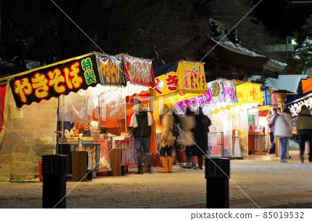 Winter night store lights Winter night store lights 85019532