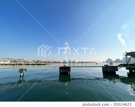 Landscape of the blue sky and the industrial area of the harbor_27 Landscape of the blue sky and the industrial area of the harbor_27 85024625