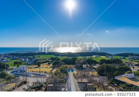 The Pacific Ocean seen from the hill observatory where the earth looks round (Choshi City, Chiba Prefecture) The Pacific Ocean seen from the hill observatory where the earth looks round (Choshi City, Chiba Prefecture) 85027333