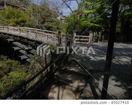 Saruhashi, an ancient Japanese wooden bridge 85027410