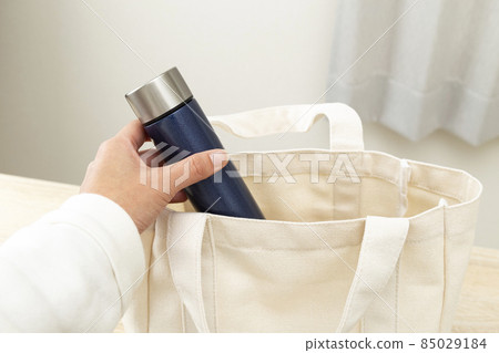 我的瓶子和包 85029184