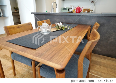 Living room in a new house 85031032