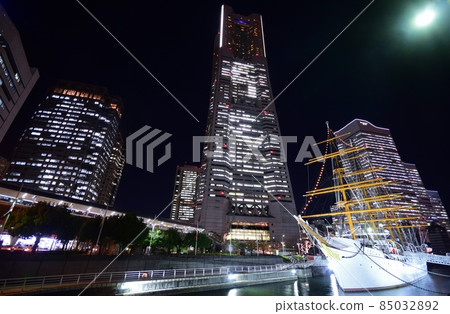 夜景 日本丸紀念公園 夜景 日本丸紀念公園 85032892