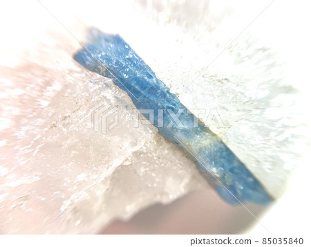 Aquamarine crystals buried in quartz host rock Aquamarine crystals buried in quartz host rock 85035840