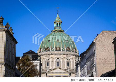 Famous Places in Copenhagen Amalienborg Palace Famous Places in Copenhagen Amalienborg Palace 85036323