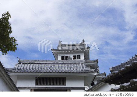 Gujo Hachiman Castle Gate Roof and Castle Tower in September 85050596
