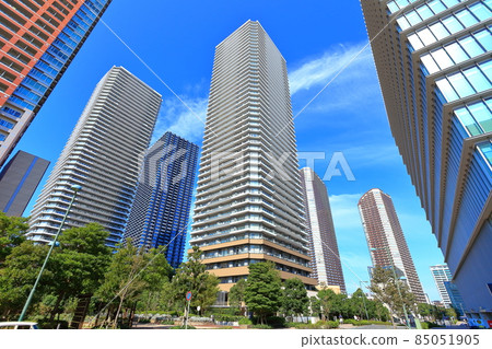 [神奈川縣] 晴天下的武藏小杉摩天大樓 85051905