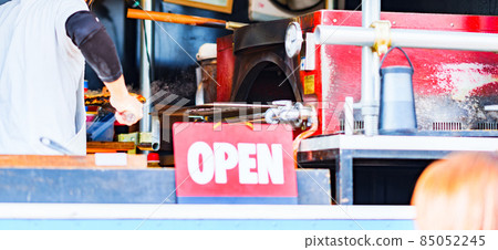 Pizza kiln open kitchen restaurant [image of restaurant] 85052245
