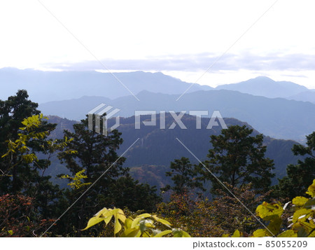 View of the summit of Mt. Takao View of the summit of Mt. Takao 85055209